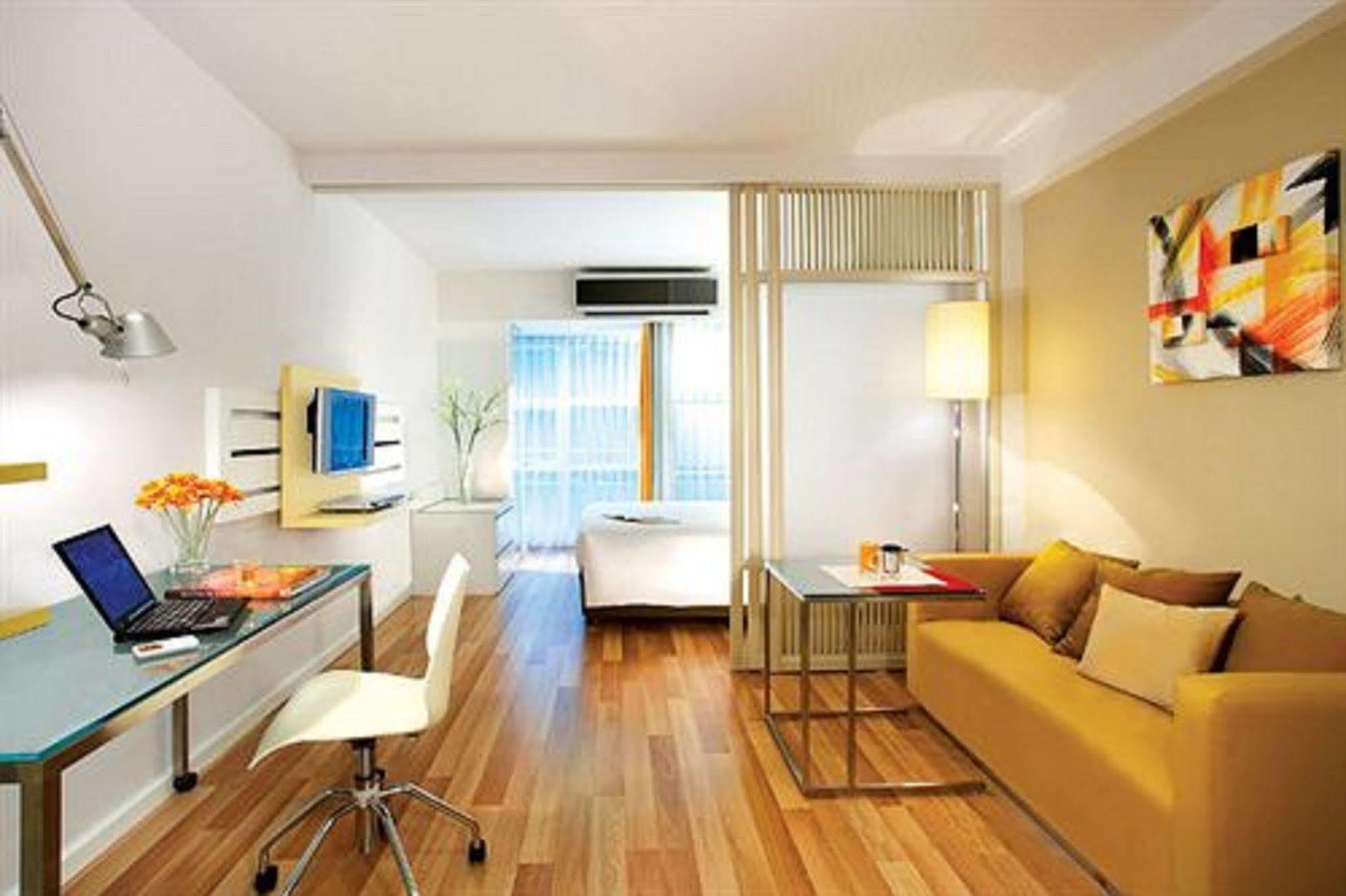 Citadines Ashley Hongkong Aparthotel Exterior photo